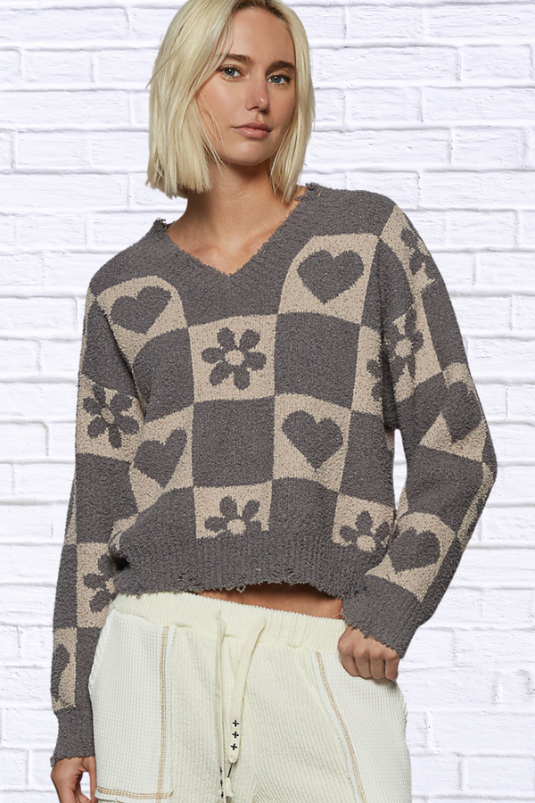 POL V-Neck Heart Pattern Checkered Sweater