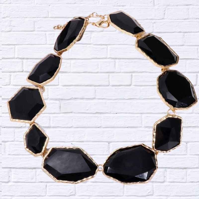 Geometrical Shape Zinc Alloy Frame Resin Necklace