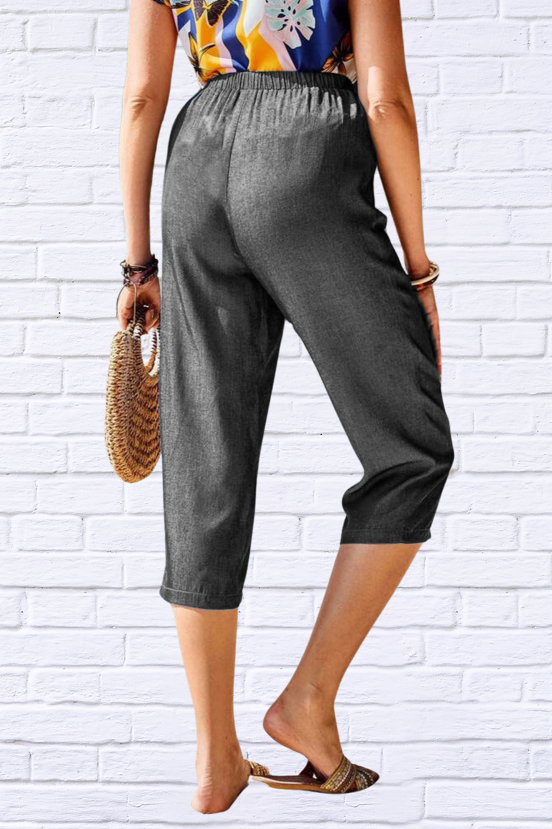 Pocketed Elastic Waist Capris