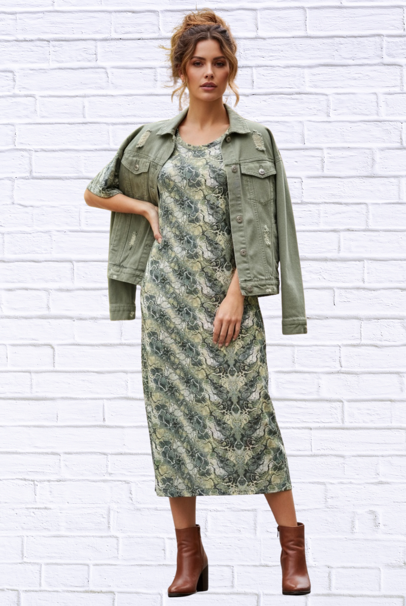 Jenneke Palm Leaf Shift Dress - Palm Green Leafs Printed on a white Ba Jenneke Palm Leaf Shift Dress - Palm Green Leafs Printed on a white Ba
