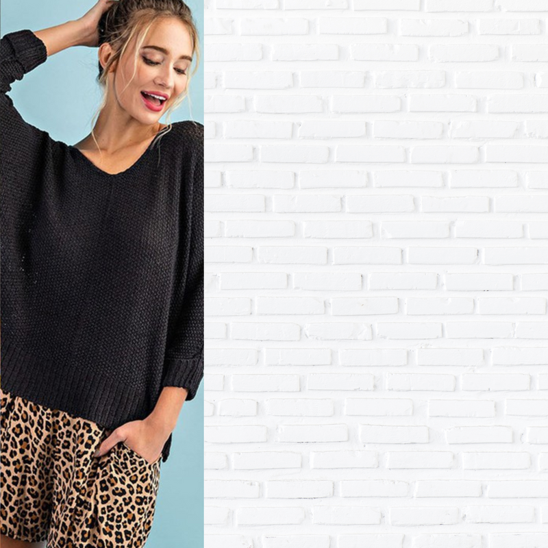 CREW NECK KNIT SWEATER