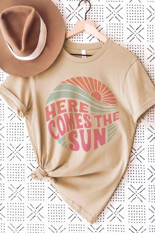 HERE COMES THE SUN Graphic Tee