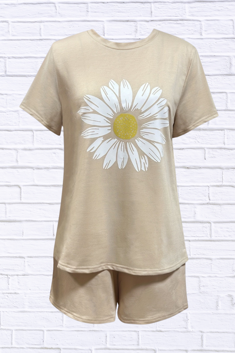 Daisy Short Sleeve Top and Shorts Two Piece Set