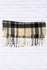 Chic Plaid Scarf – Cozy, Trendy, and Timeless Style
