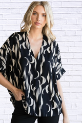 Jodifl Black and Cream Relaxed Top