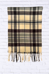 Chic Plaid Scarf – Cozy, Trendy, and Timeless Style