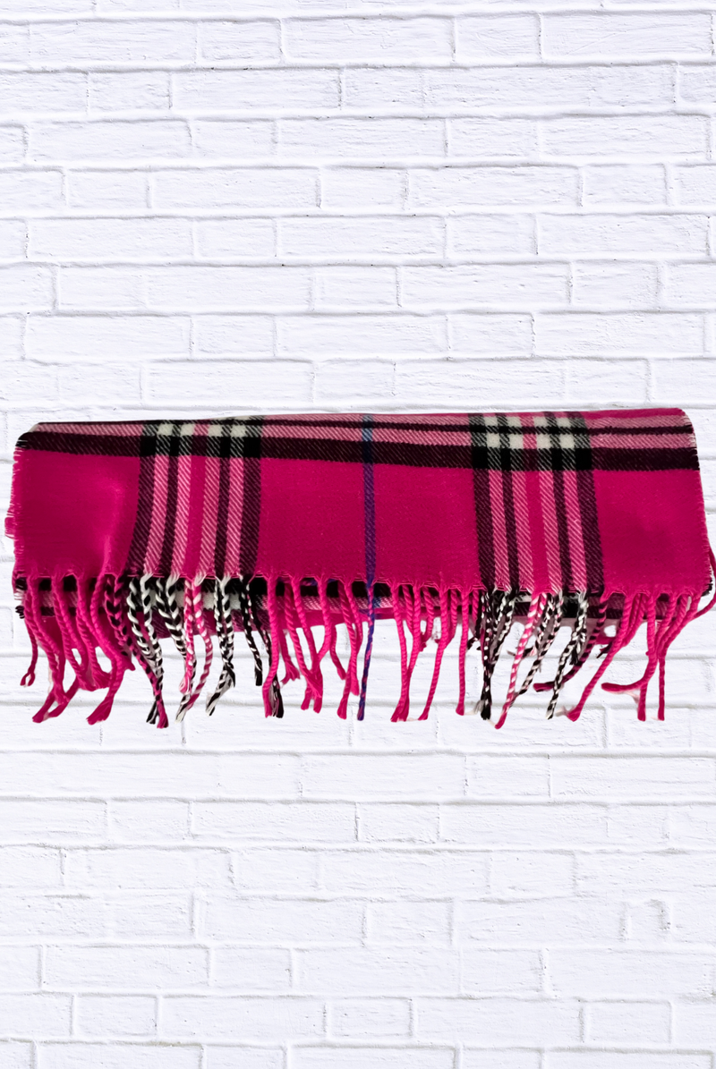 Chic Plaid Scarf – Cozy, Trendy, and Timeless Style