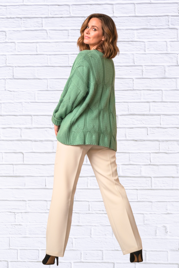 Round Neck Cable Knit Sweater – Women’s Cozy Textured Knit Pullover for Effortless Everyday Style