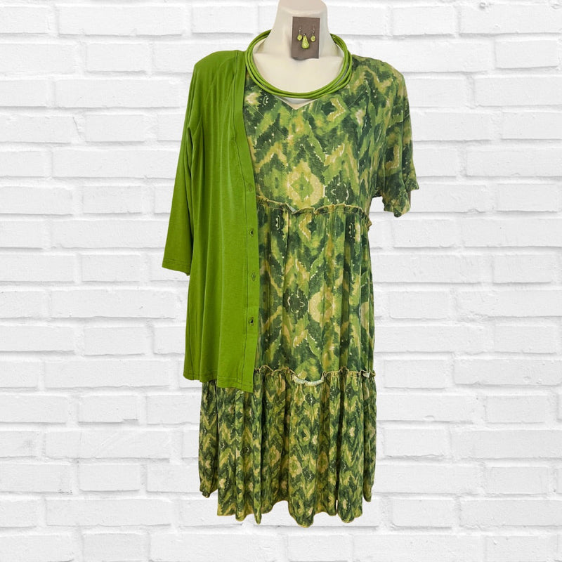 Contrast Midi Dress- Flattering, Comfortable, and Stylish | Diva USA
